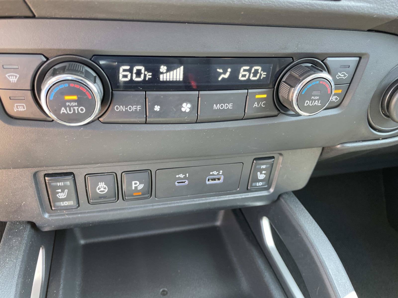 2023 Nissan Frontier SV