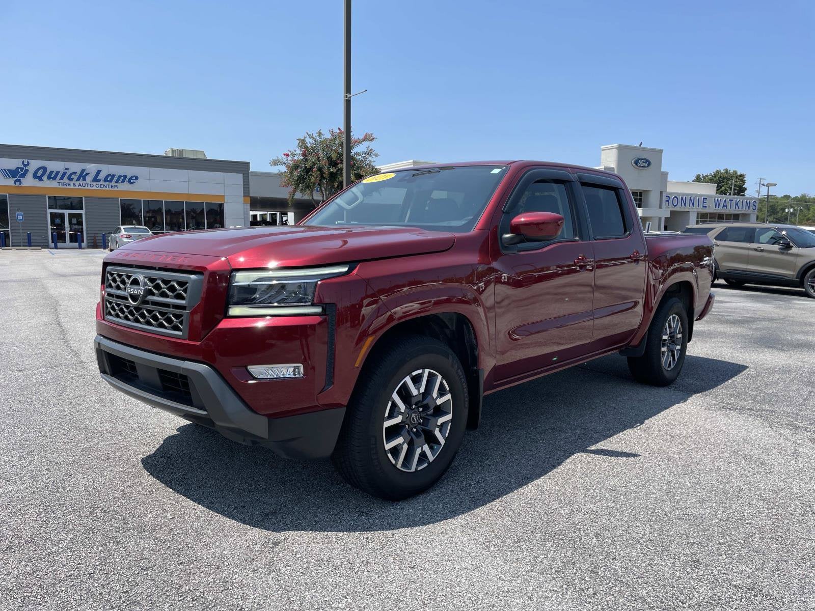 2023 Nissan Frontier SV