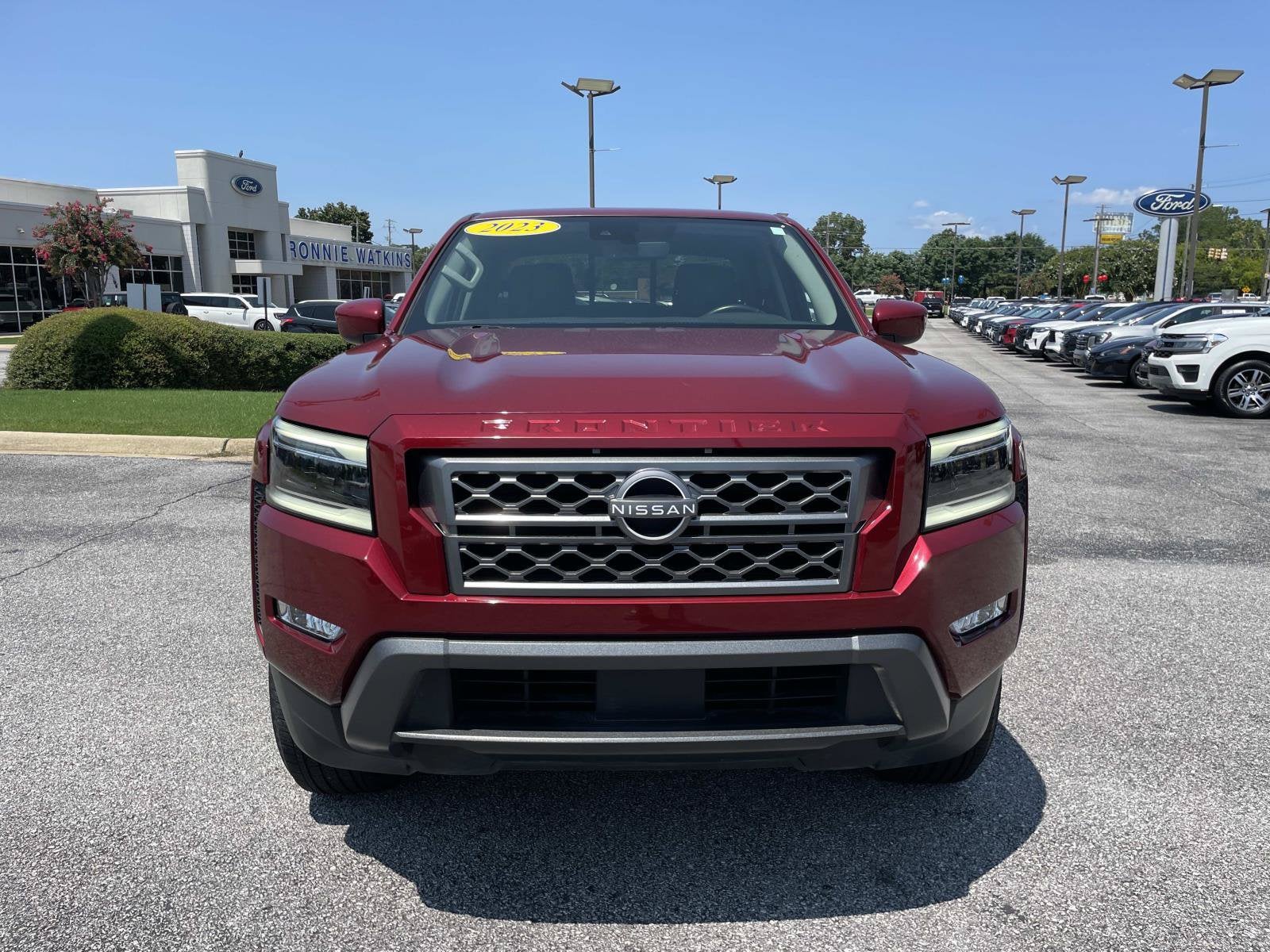 2023 Nissan Frontier SV