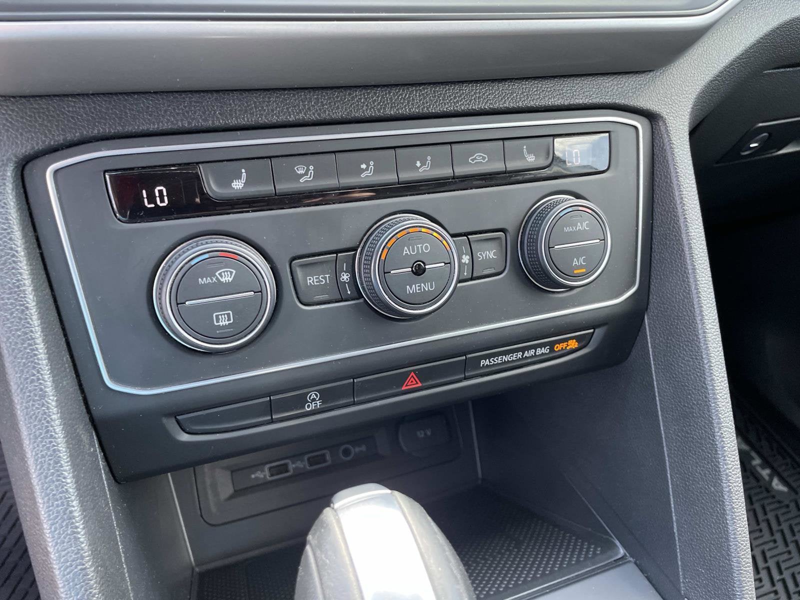 2021 Volkswagen Atlas 3.6L V6 SE w/Technology