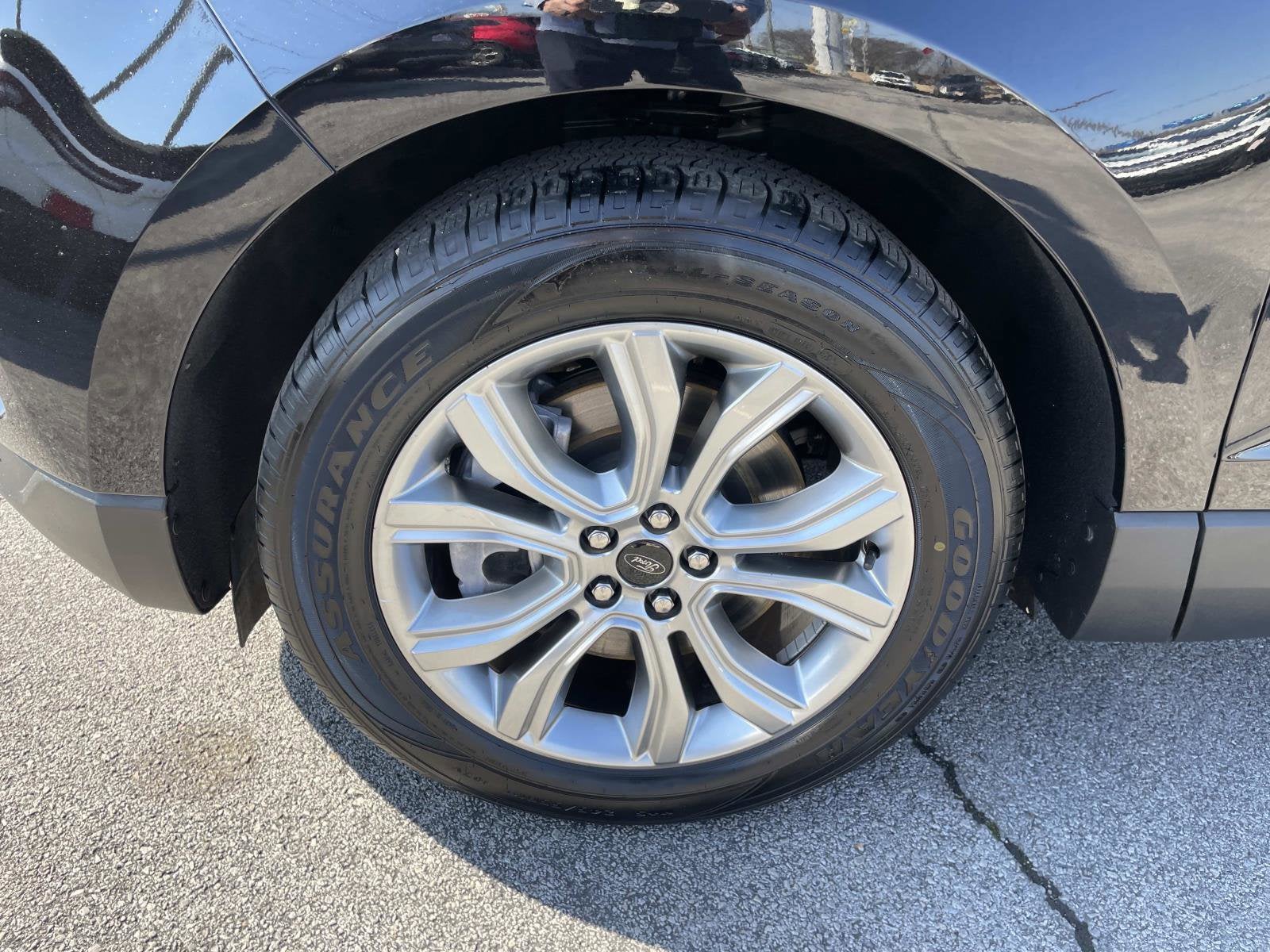 2024 Ford Edge Titanium