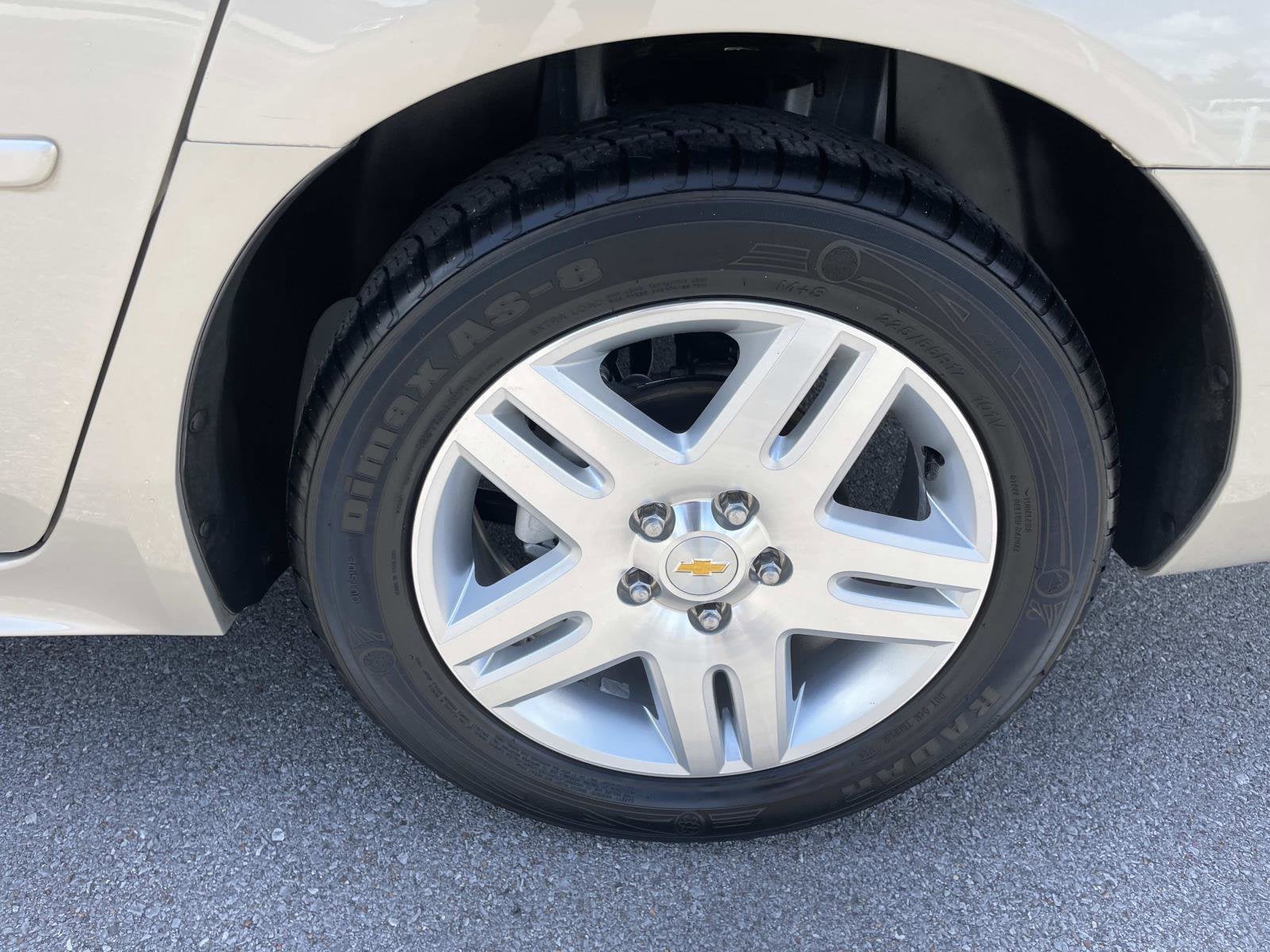2011 Chevrolet Impala LT Retail
