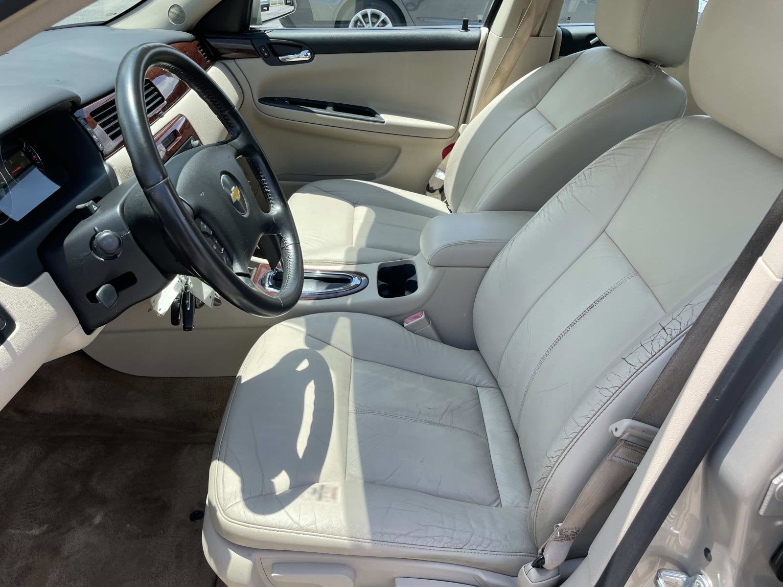 2011 Chevrolet Impala LT Retail