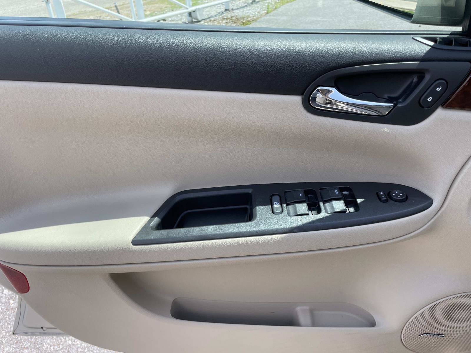 2011 Chevrolet Impala LT Retail