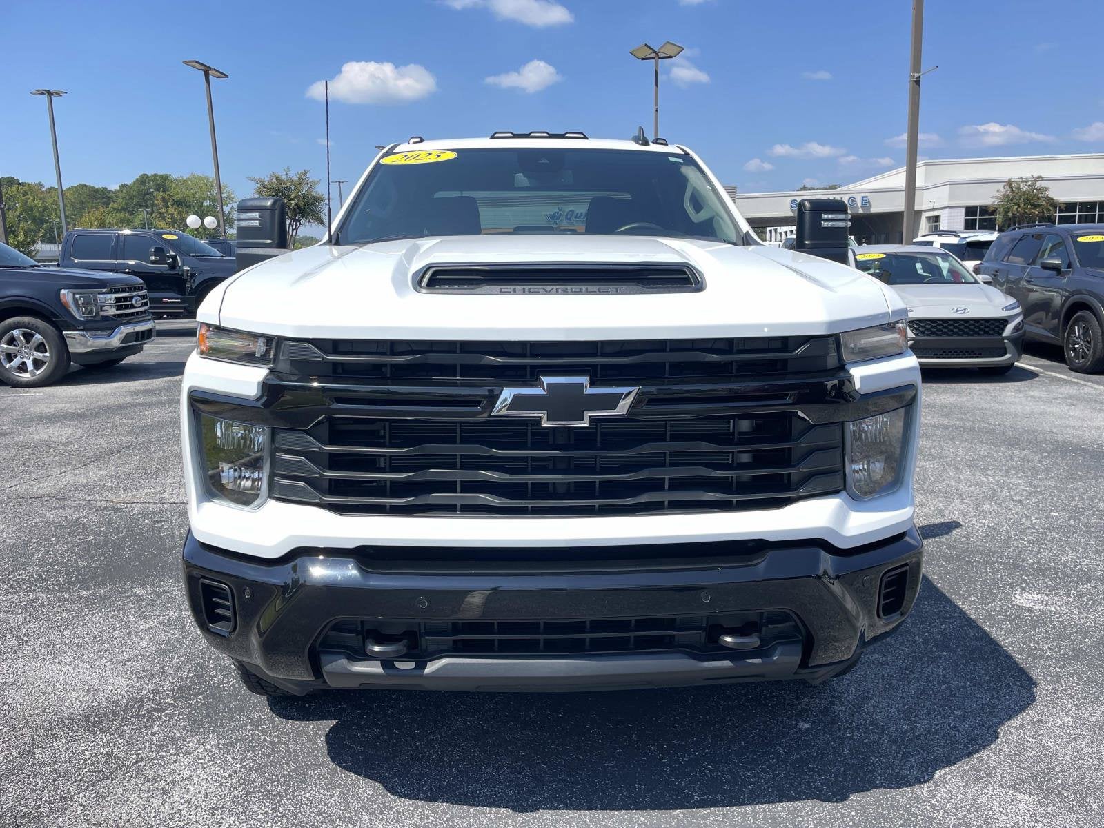 2025 Chevrolet Silverado 2500HD Custom