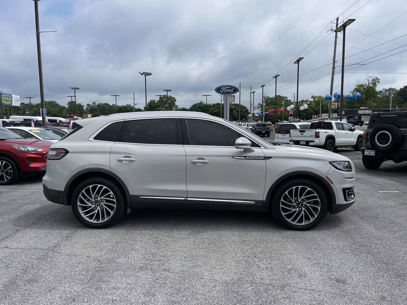 2020 Lincoln Nautilus Reserve