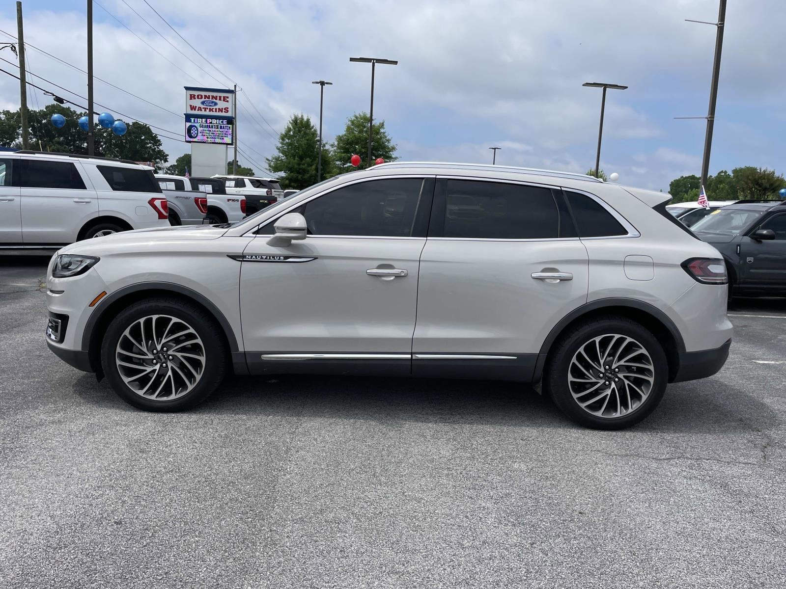 2020 Lincoln Nautilus Reserve