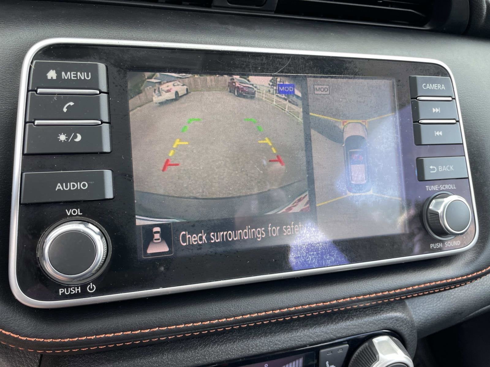 2020 Nissan Kicks SR