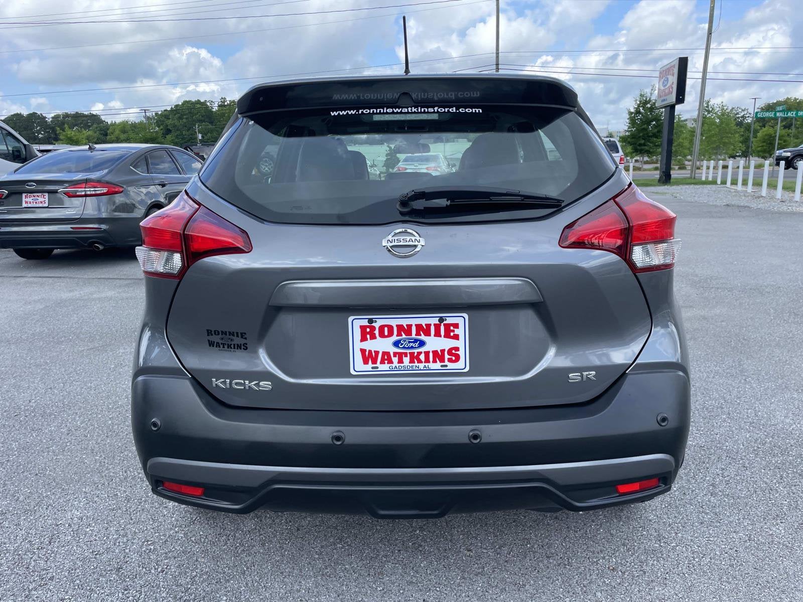 2020 Nissan Kicks SR