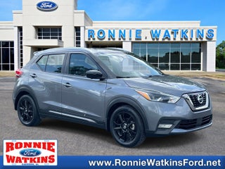 2020 Nissan Kicks SR