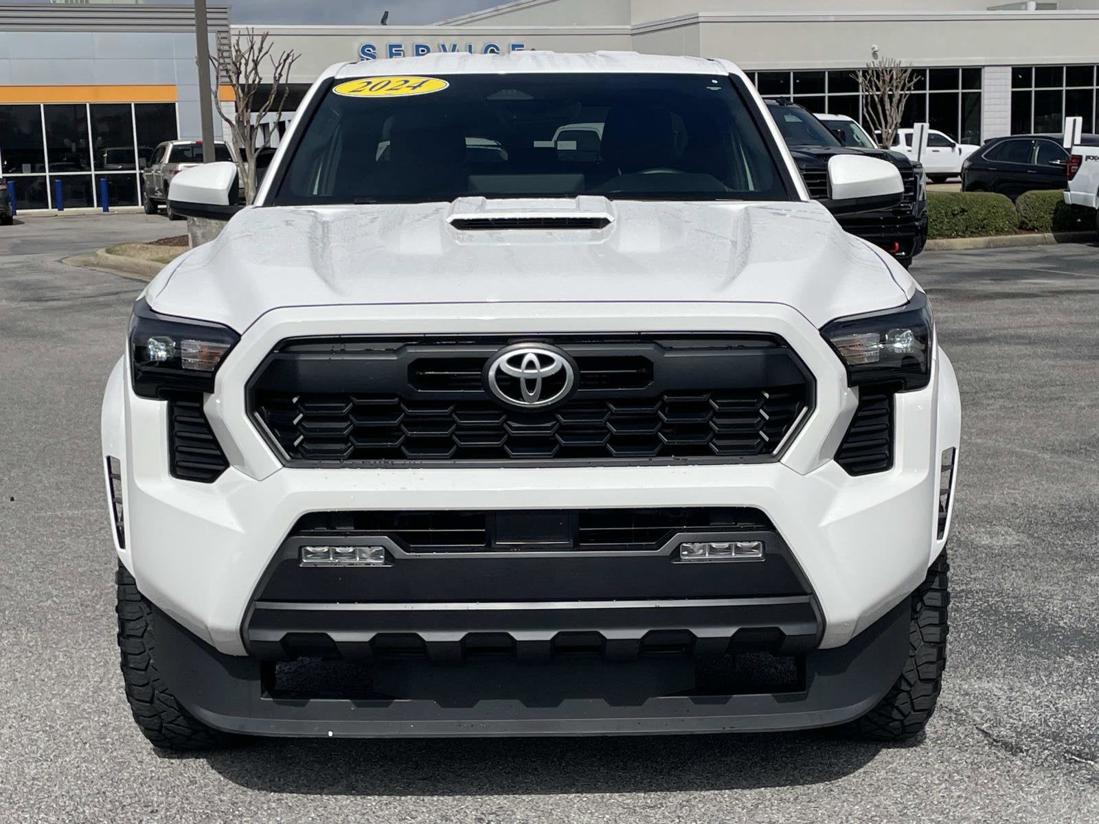2024 Toyota Tacoma 4WD TRUCK