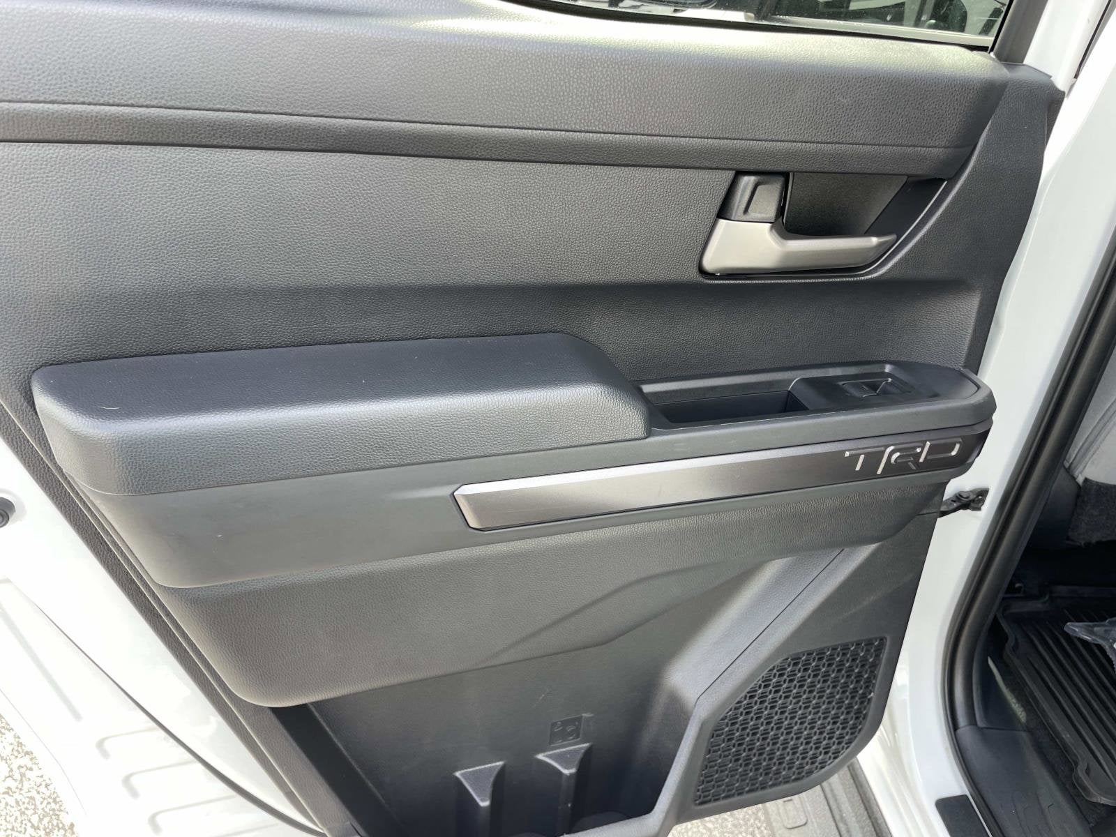 2024 Toyota Tacoma 4WD TRUCK