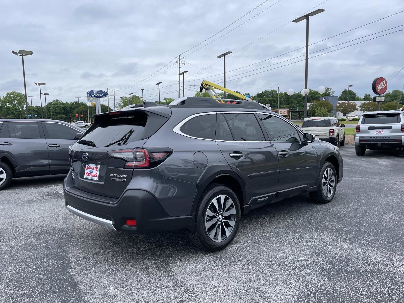 2025 Subaru Outback Touring XT
