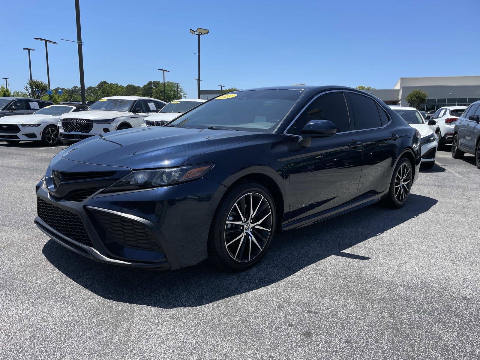 2021 Toyota Camry SEDAN