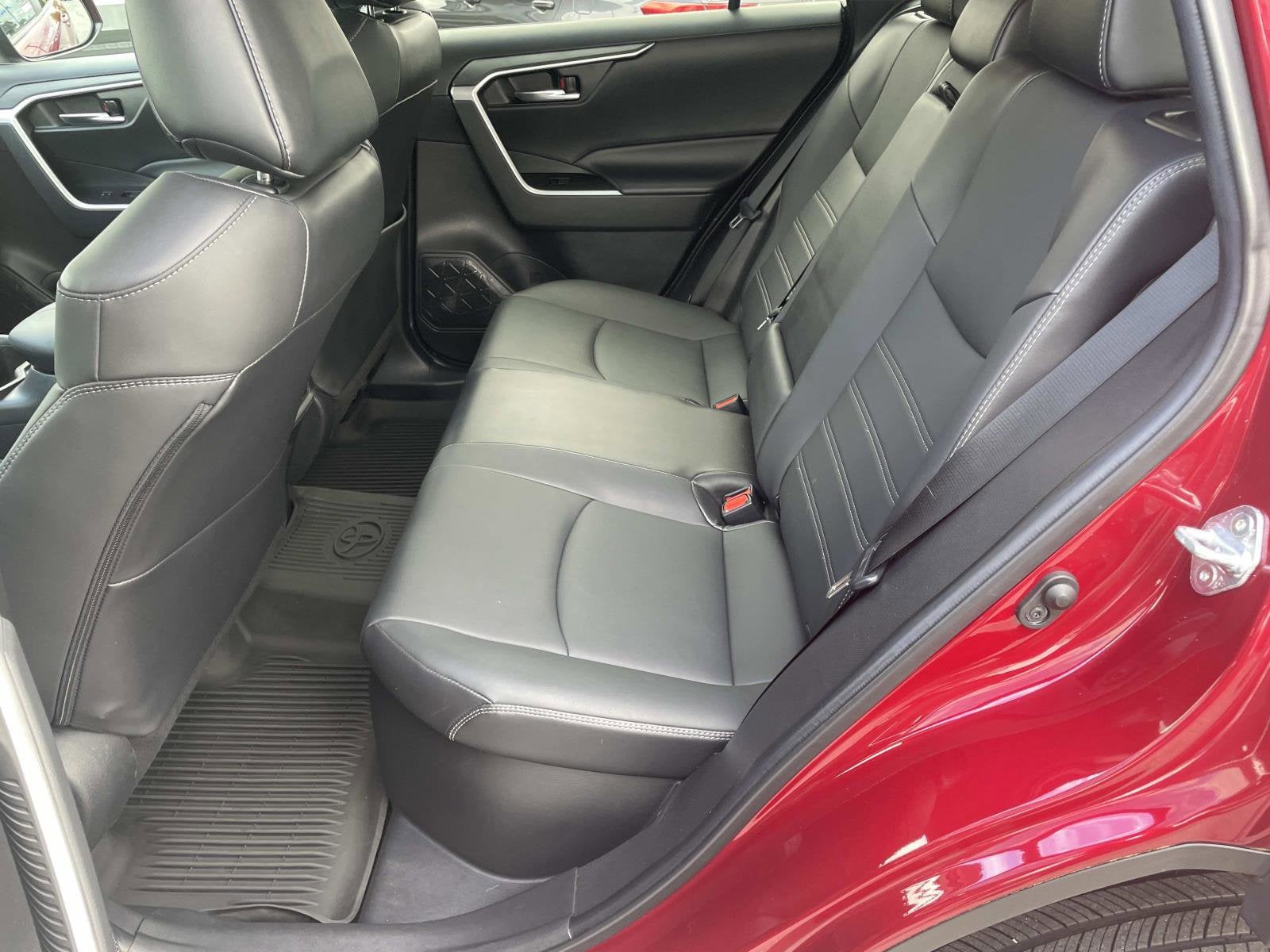 2022 Toyota RAV4 Hybrid XLE Premium