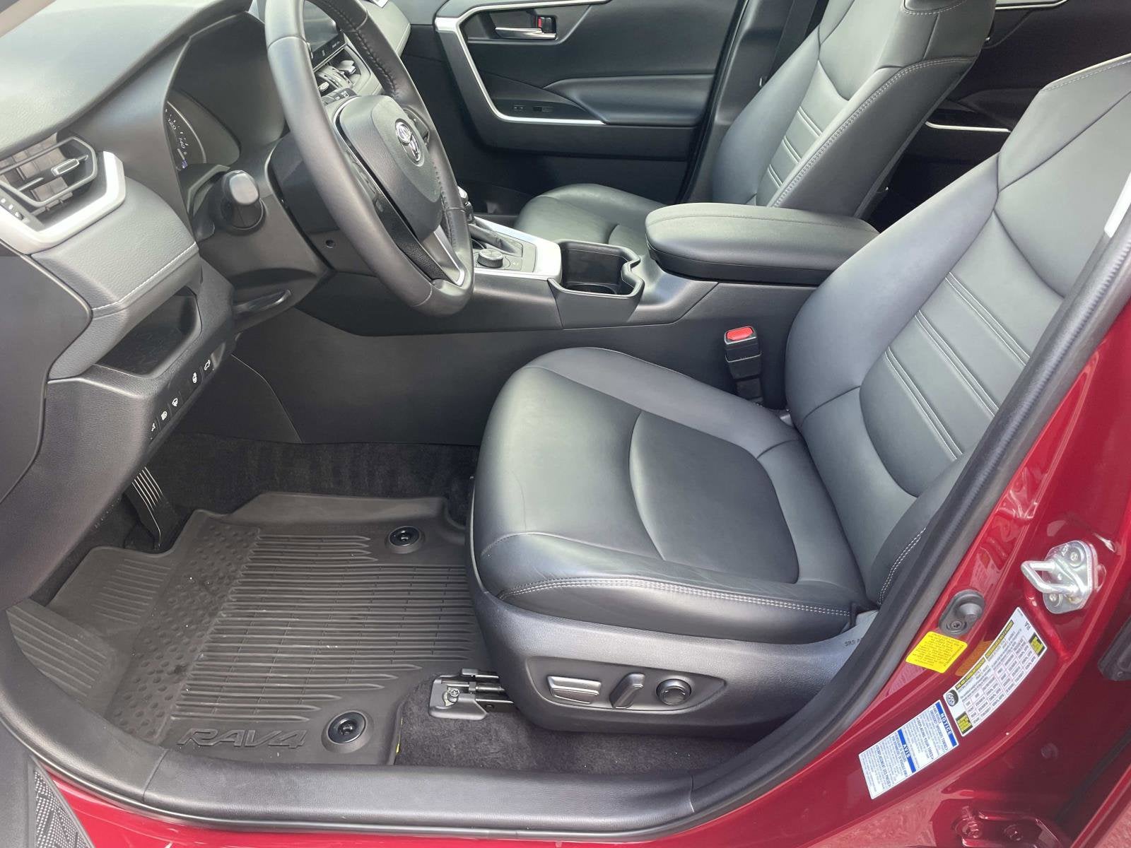 2022 Toyota RAV4 Hybrid XLE Premium