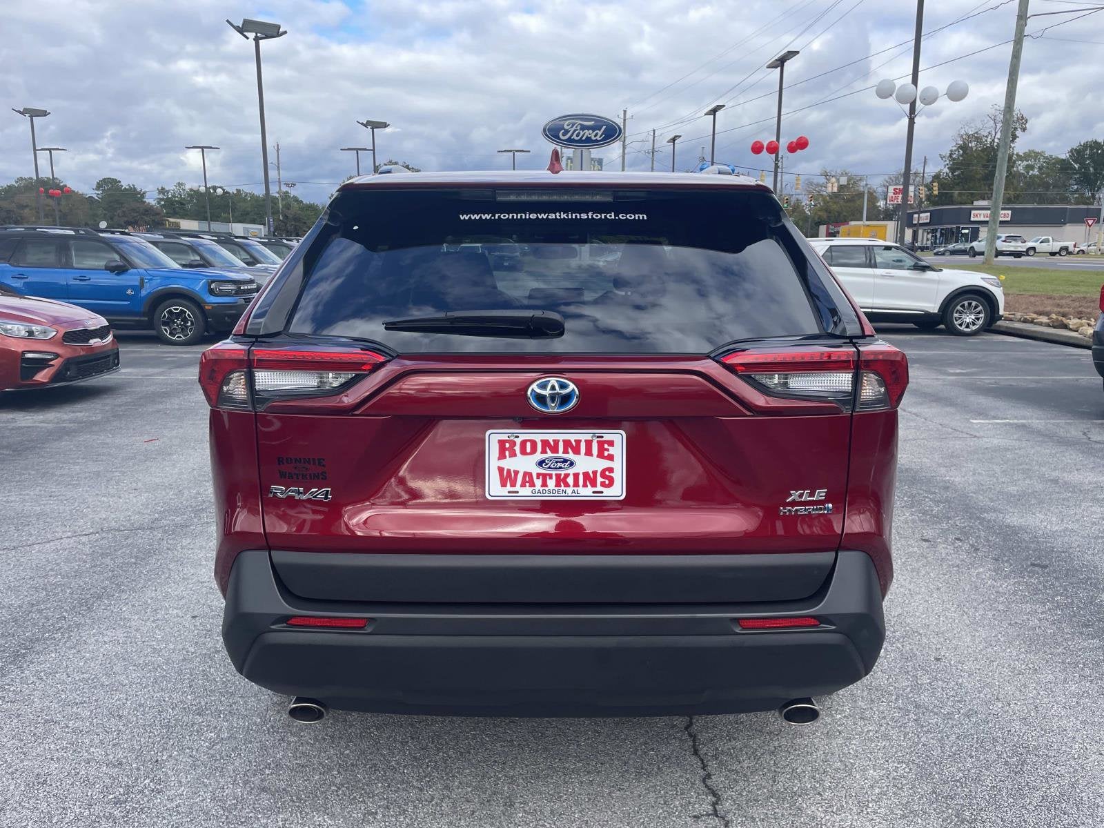 2022 Toyota RAV4 Hybrid XLE Premium