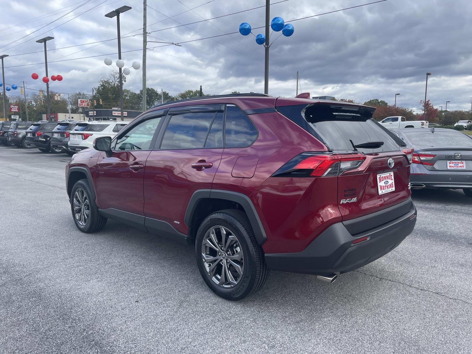 2022 Toyota RAV4 Hybrid XLE Premium