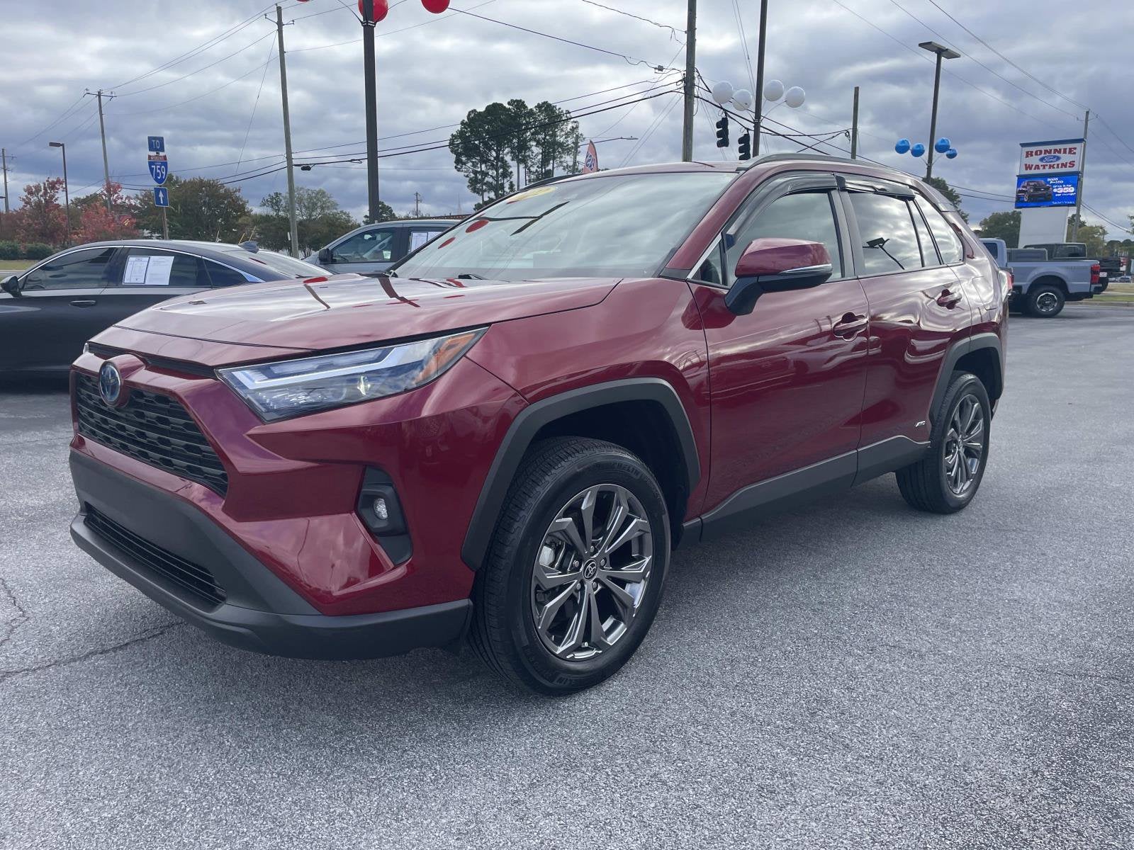 2022 Toyota RAV4 Hybrid XLE Premium