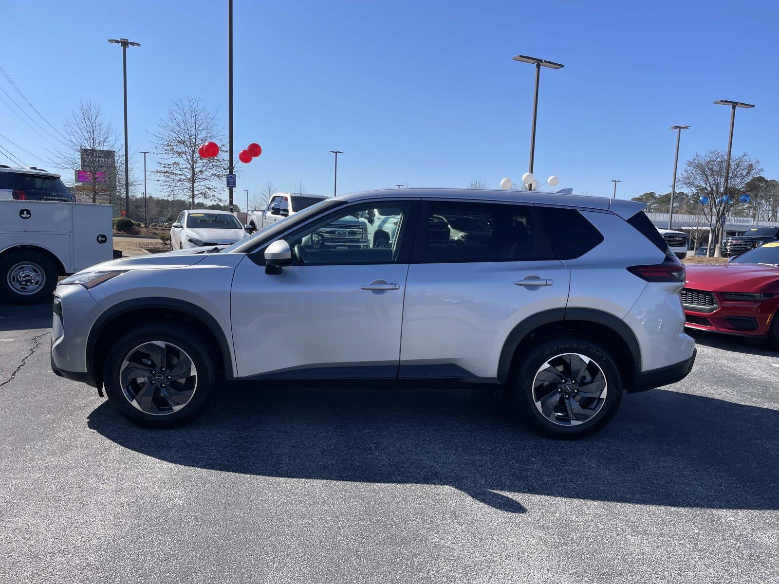 2024 Nissan Rogue SV