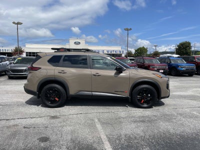 2025 Nissan Rogue Rock Creek