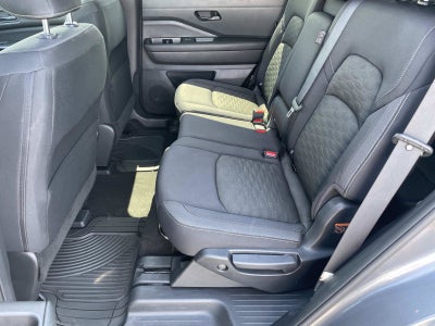 2023 Nissan Pathfinder SV