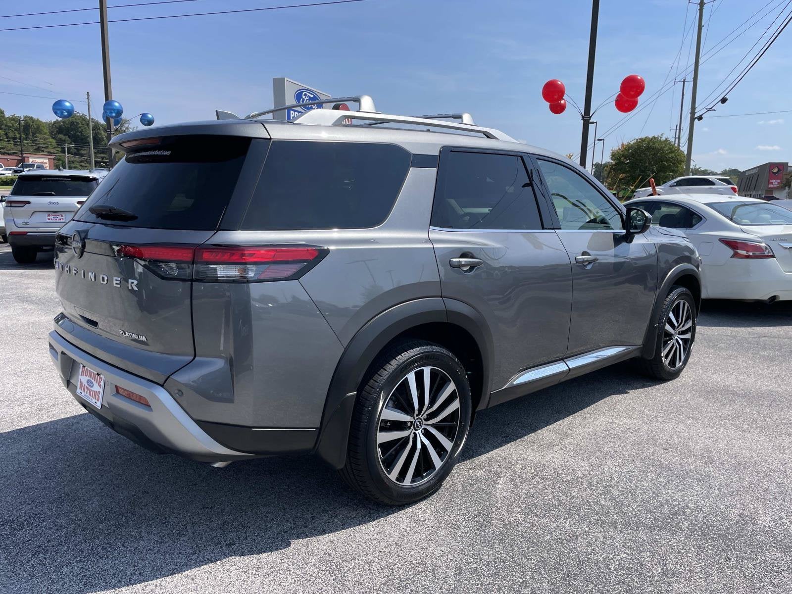 2024 Nissan Pathfinder Platinum