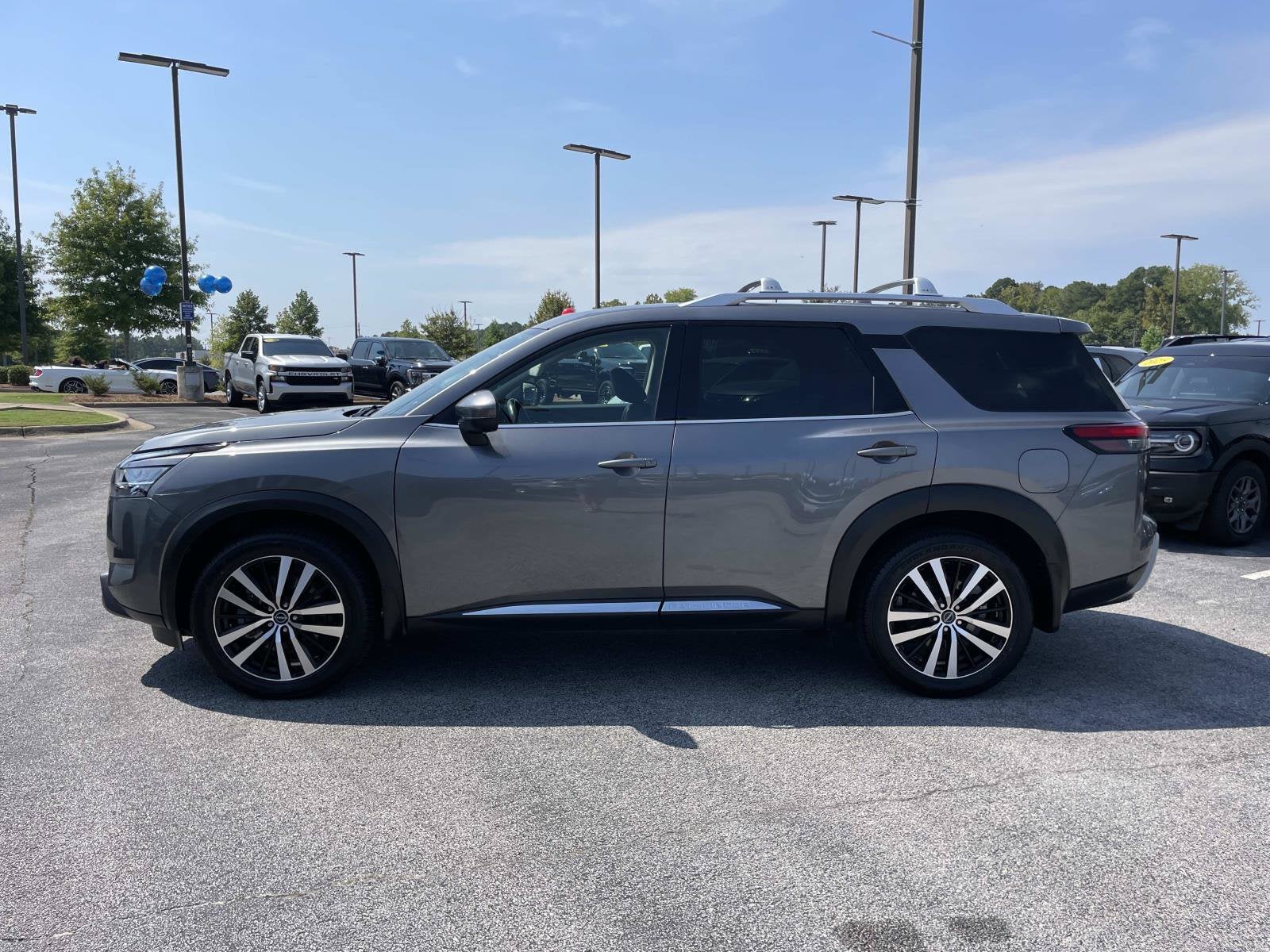 2024 Nissan Pathfinder Platinum