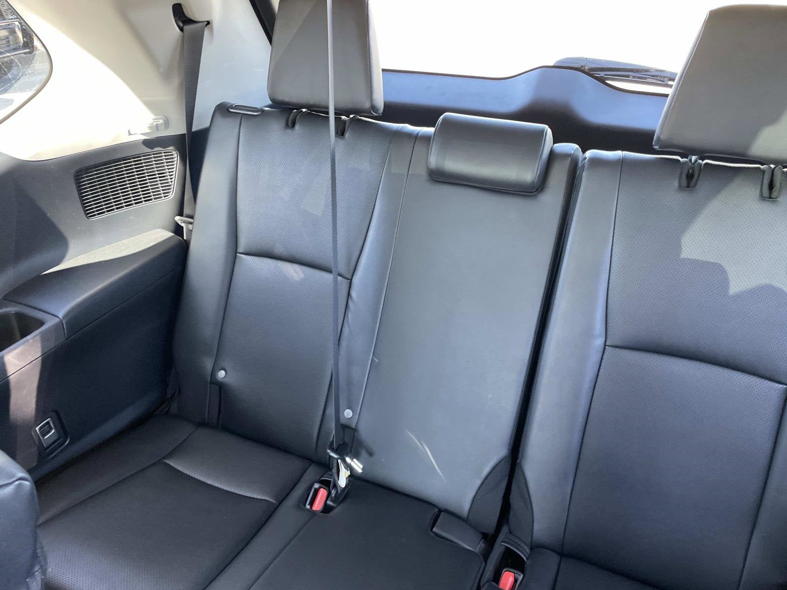 2025 Toyota Grand Highlander Base