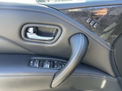 2024 INFINITI QX80 LUXE